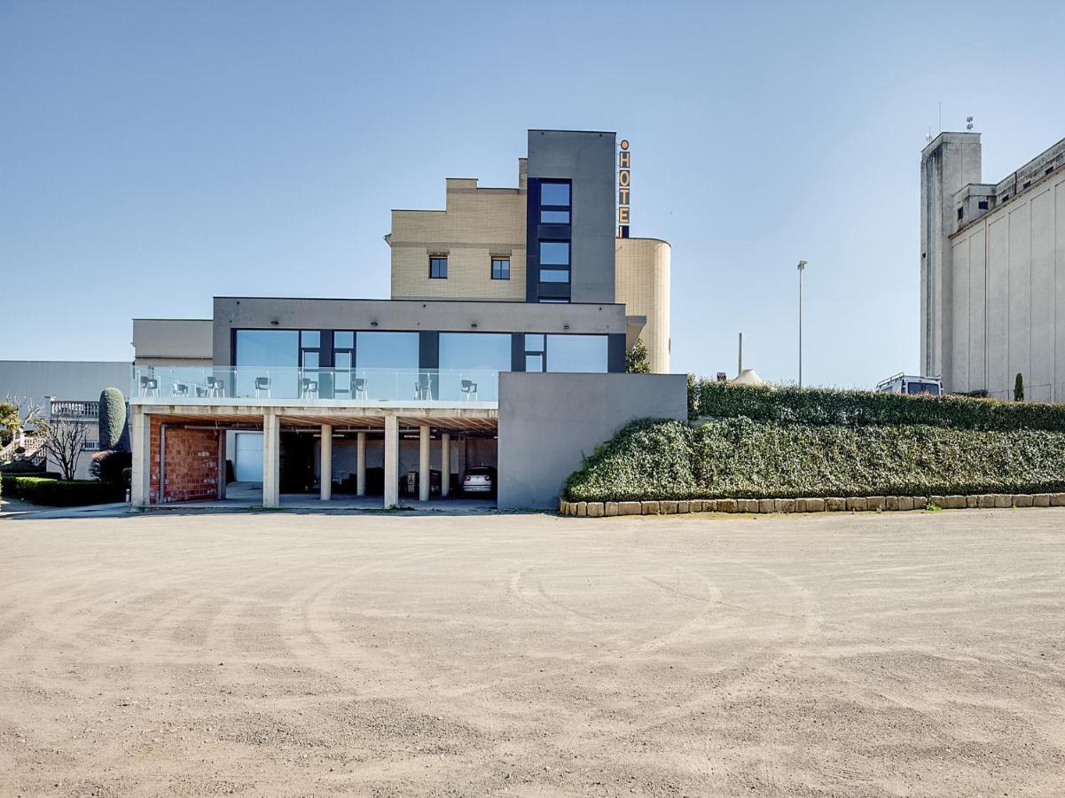 Hotel Restaurante Blanc I Negre 2 Agramunt المظهر الخارجي الصورة