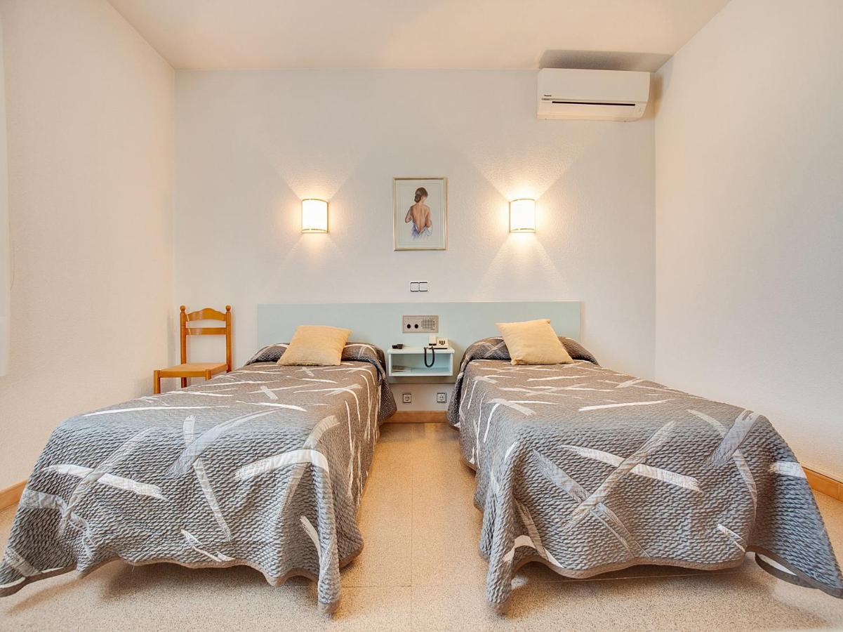 Hotel Restaurante Blanc I Negre 2 Agramunt المظهر الخارجي الصورة